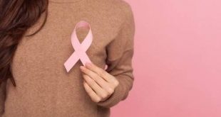 Breast Cancer : महिलाओं में तेजी से बढ़ रहे हैं ब्रेस्ट कैंसर के मामले, अपनाएं बचाव के उपाय